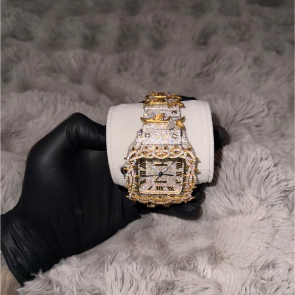 Cartier Gold and Silver Men's Watch - Picture 3 of 3